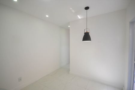 Sala de casa para alugar com 2 quartos, 60m² em Cabral, Nilópolis
