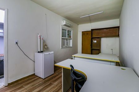 Casa para alugar com 165m², 2 quartos e 2 vagas Casa para alugar com 165m², 2 quartos e 2 vagasEdícula