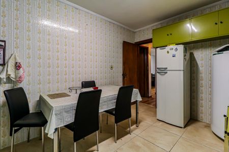 Casa para alugar com 165m², 2 quartos e 2 vagas Casa para alugar com 165m², 2 quartos e 2 vagasCozinha