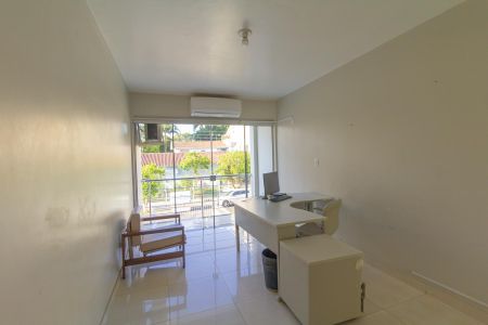 Casa à venda com 250m², 3 quartos e 7 vagas Casa à venda com 250m², 3 quartos e 7 vagasQuarto 3