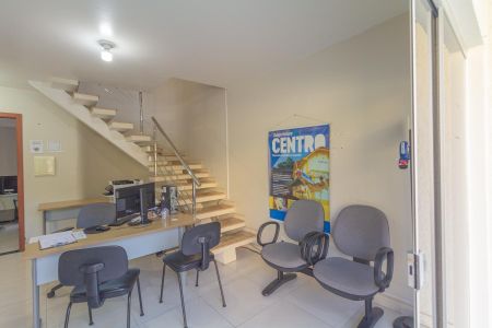 Sala de casa à venda com 3 quartos, 250m² em Centro, Canoas