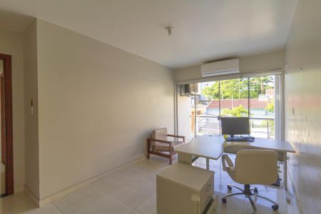 Casa à venda com 250m², 3 quartos e 7 vagas Casa à venda com 250m², 3 quartos e 7 vagasQuarto 3
