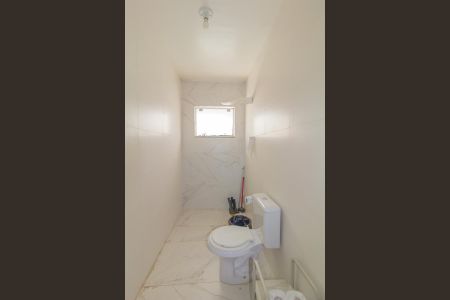 Casa à venda com 250m², 3 quartos e 7 vagas Casa à venda com 250m², 3 quartos e 7 vagasBanheiro Social