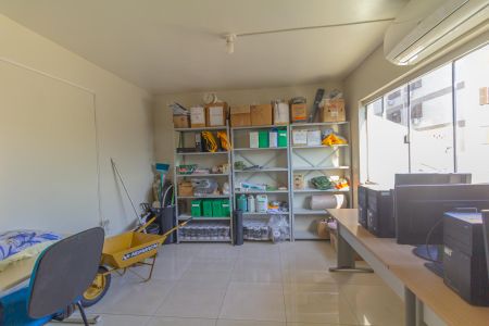 Casa à venda com 250m², 3 quartos e 7 vagas Casa à venda com 250m², 3 quartos e 7 vagasQuarto 1