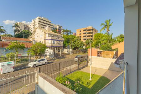 Casa à venda com 250m², 3 quartos e 7 vagas Casa à venda com 250m², 3 quartos e 7 vagasVista da Sacada/Quarto 3