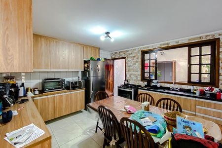 Casa à venda com 148m², 3 quartos e 2 vagasCozinha