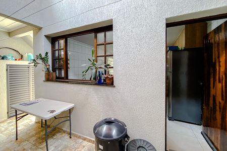 Casa à venda com 148m², 3 quartos e 2 vagasÁrea externa