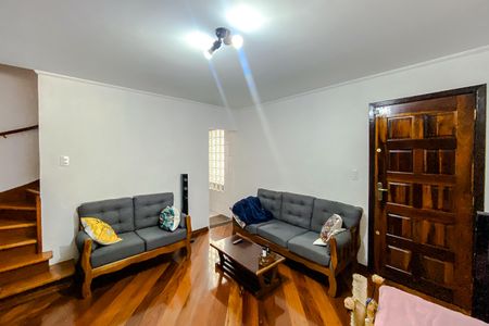 Casa à venda com 148m², 3 quartos e 2 vagasSala