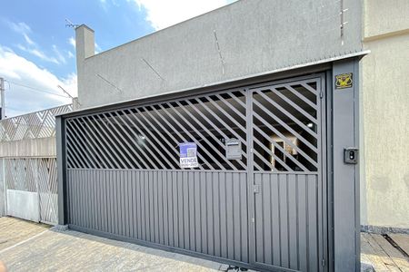 Casa à venda com 148m², 3 quartos e 2 vagasFachada - Plaquinha