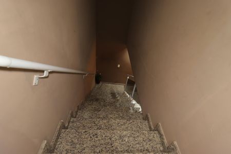 Apartamento à venda com 164m², 2 quartos e 2 vagasEscada