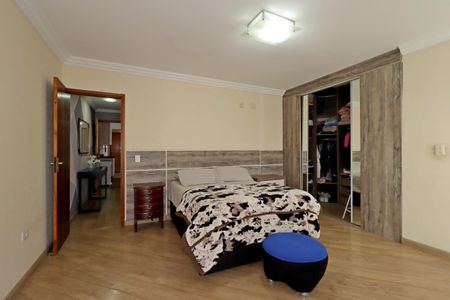 Apartamento à venda com 164m², 2 quartos e 2 vagasSuíte