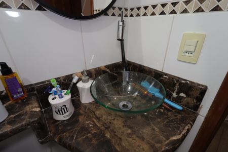 Apartamento à venda com 164m², 2 quartos e 2 vagasBanheiro Social - Pia