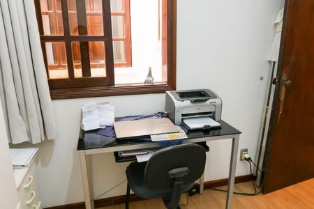 Casa à venda com 299m², 5 quartos e 2 vagasQuarto 5 2º Piso