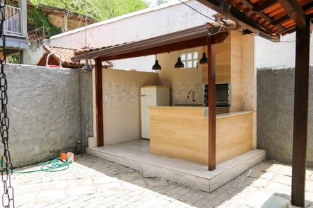 Casa à venda com 299m², 5 quartos e 2 vagasChurrasqueira - 1º Pavimento