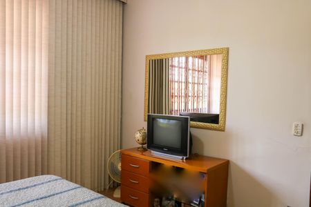 Casa à venda com 299m², 5 quartos e 2 vagasQuarto 1 Suite Canadense 2º Piso