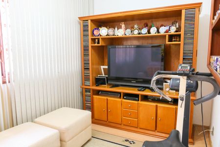 Casa à venda com 299m², 5 quartos e 2 vagasQuarto 4 2º Piso