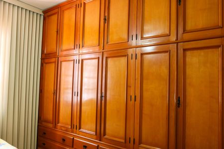 Casa à venda com 299m², 5 quartos e 2 vagasQuarto 2 Suite Canadense 2º Piso