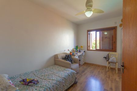 Casa à venda com 253m², 3 quartos e 5 vagas Casa à venda com 253m², 3 quartos e 5 vagasQuarto 2