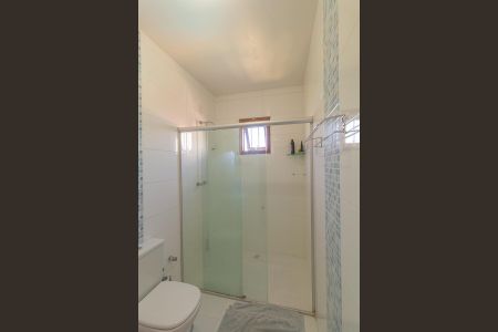 Casa à venda com 253m², 3 quartos e 5 vagas Casa à venda com 253m², 3 quartos e 5 vagasBanheiro da Suíte