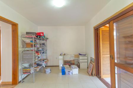 Casa à venda com 253m², 3 quartos e 5 vagas Casa à venda com 253m², 3 quartos e 5 vagasSala de TV