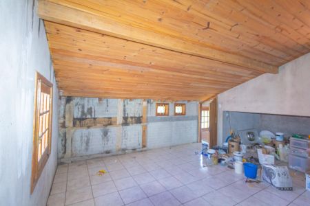 Casa à venda com 253m², 3 quartos e 5 vagas Casa à venda com 253m², 3 quartos e 5 vagasSótão