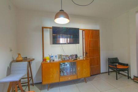 Casa à venda com 253m², 3 quartos e 5 vagas Casa à venda com 253m², 3 quartos e 5 vagasSala 3