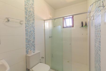 Casa à venda com 253m², 3 quartos e 5 vagas Casa à venda com 253m², 3 quartos e 5 vagasBanheiro da Suíte