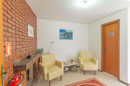 Casa à venda com 253m², 3 quartos e 5 vagas Casa à venda com 253m², 3 quartos e 5 vagasSala