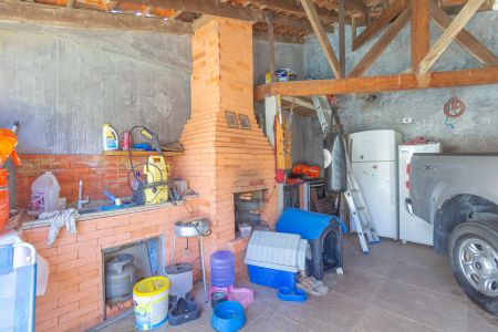 Casa à venda com 253m², 3 quartos e 5 vagas Casa à venda com 253m², 3 quartos e 5 vagasÁrea gourmet