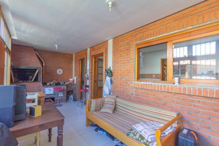 Casa à venda com 253m², 3 quartos e 5 vagas Casa à venda com 253m², 3 quartos e 5 vagasVaranda gourmet