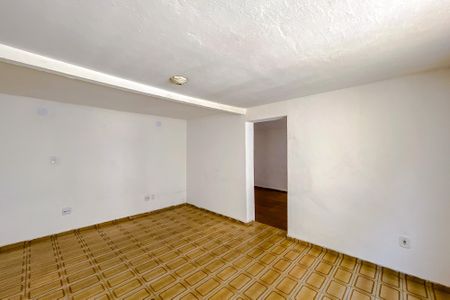 Casa para alugar com 50m², 1 quarto e sem vaga Casa para alugar com 50m², 1 quarto e sem vagaSala
