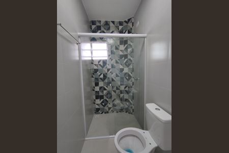 Banheiro  de casa para alugar com 1 quarto, 40m² em Vila Brasilina, São Paulo