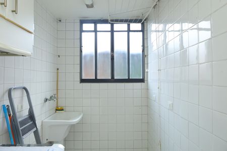 Apartamento para alugar com 58m², 2 quartos e 1 vagaÁrea de Serviço