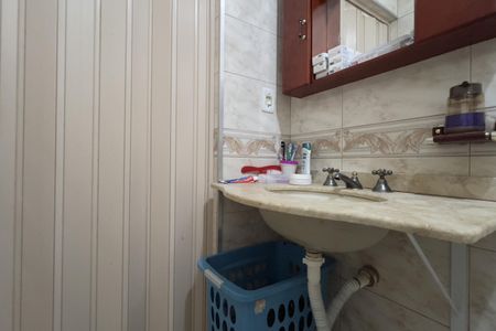 Casa à venda com 154m², 4 quartos e 2 vagasBanheiro 2