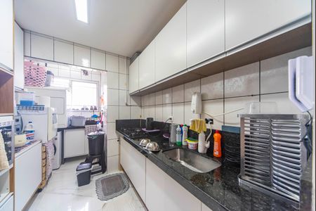 Apartamento à venda com 55m², 2 quartos e 1 vagaCozinha 