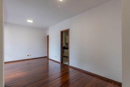 Apartamento à venda com 83m², 3 quartos e 2 vagasSala