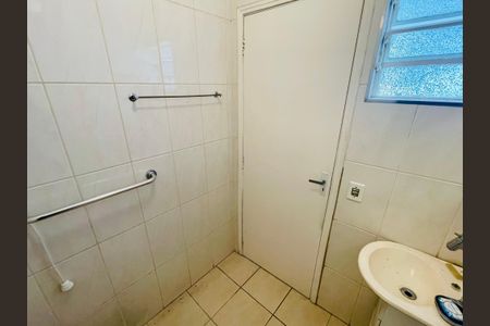 Casa à venda com 150m², 4 quartos e 1 vaga Casa à venda com 150m², 4 quartos e 1 vagaBanheiro 3