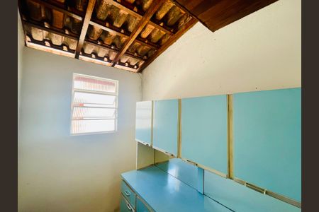 Casa à venda com 150m², 4 quartos e 1 vaga Casa à venda com 150m², 4 quartos e 1 vagaDispensa