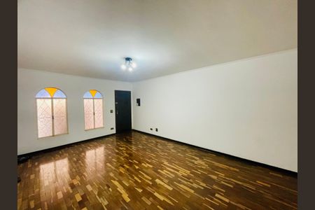Casa à venda com 150m², 4 quartos e 1 vaga Casa à venda com 150m², 4 quartos e 1 vagaSala