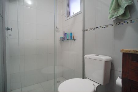 Casa de condomínio à venda com 130m², 3 quartos e 2 vagasBanheiro