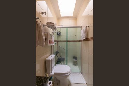 Casa à venda com 180m², 3 quartos e 3 vagas Casa à venda com 180m², 3 quartos e 3 vagasBanheiro