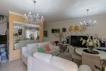 Casa à venda com 180m², 3 quartos e 3 vagas