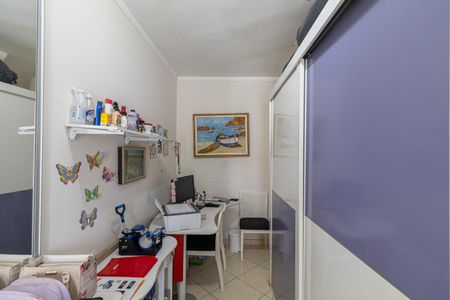 Casa à venda com 180m², 3 quartos e 3 vagas Casa à venda com 180m², 3 quartos e 3 vagasQuarto 1