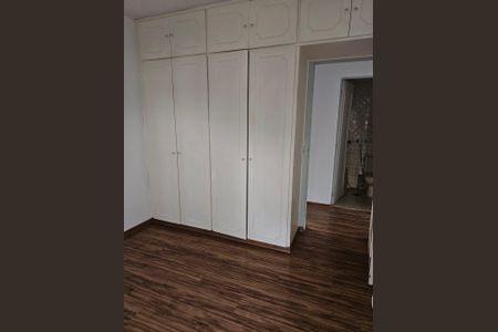 Apartamento à venda com 80m², 3 quartos e 1 vagaQuarto