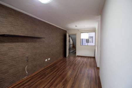 Sala de apartamento para alugar com 2 quartos, 51m² em Jardim Jaqueline, São Paulo