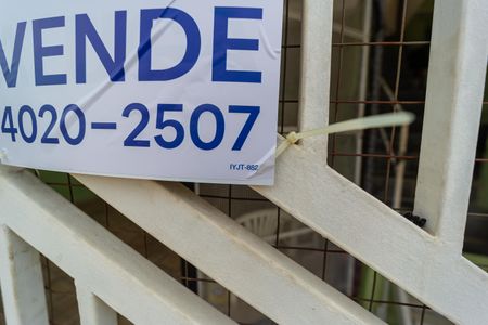 Placa IYJT-882 de casa à venda com 4 quartos, 125m² em Vila Rio Branco, São Paulo