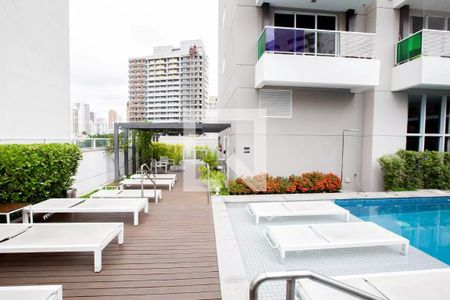 Studio para alugar com 60m², 1 quarto e 1 vagaPiscina