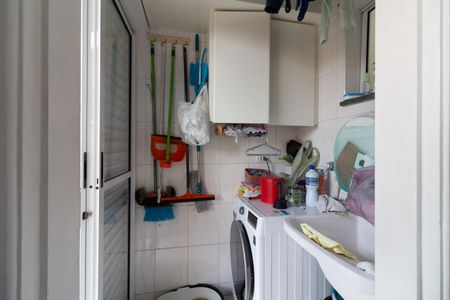 Casa de condomínio à venda com 90m², 2 quartos e 2 vagas Casa de condomínio à venda com 90m², 2 quartos e 2 vagasÁrea de serviço