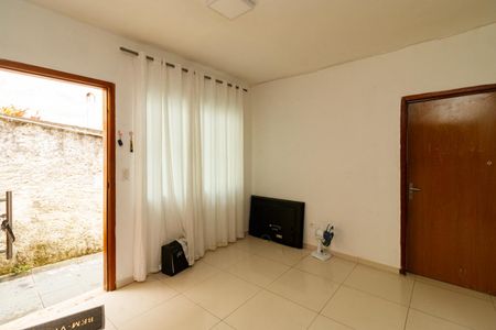 Sala de casa à venda com 2 quartos, 75m² em Vila Ede, São Paulo