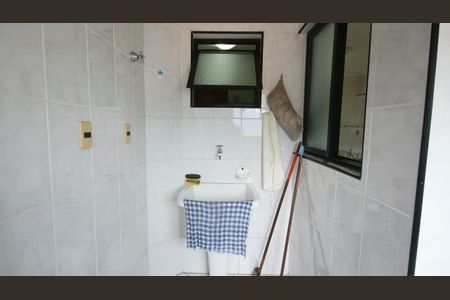 Apartamento para alugar com 108m², 2 quartos e 1 vagaÁrea de Serviço